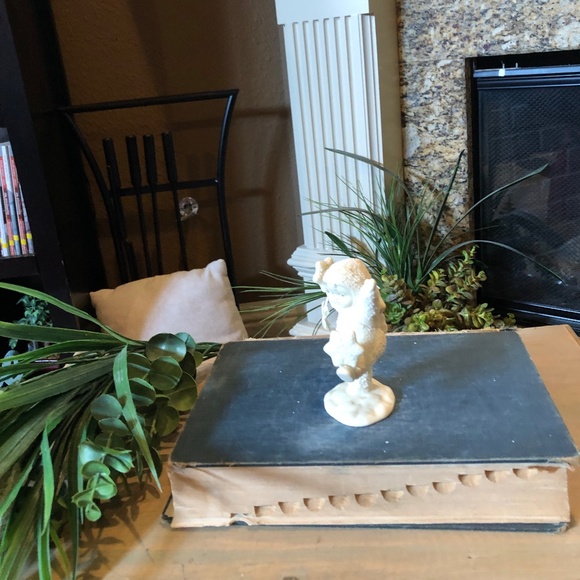 Dept 56 Snowbabies - "It's Snowing!" 1999 With Original Box  # 68821 - Picture 3 of 8